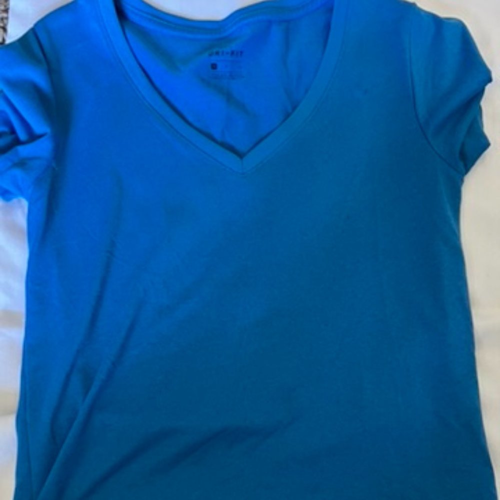 Womens Small Blue Nike Dry Fit shirt
